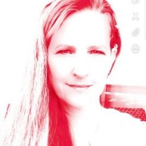 Meet your Posher, Holly